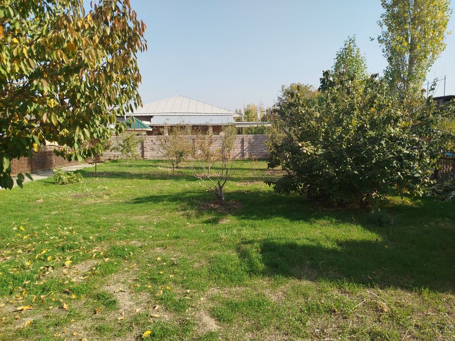 Продается дом участок в Чирчике, Нижнем Комсомольске, дом 8,5 соток