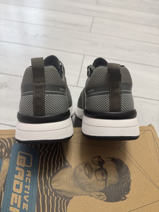 Кроссовки мужские