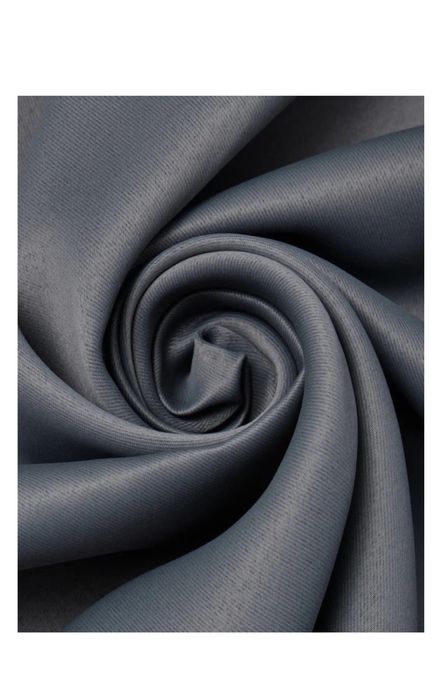 Продам диван и шторы блэкаут.