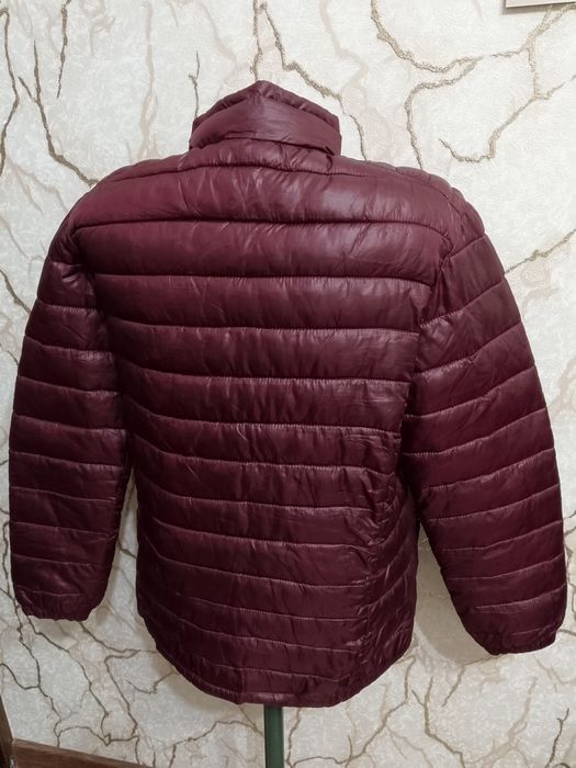 Куртка жен. бордового цвета. Раз. 48 Корея.