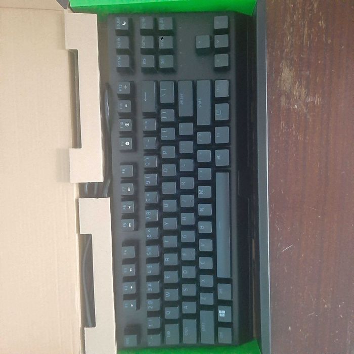 Razer BlackWidow V3 Tenkeyless - механична геймърска клавиатура