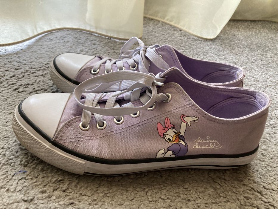 Дамски лилави кецове