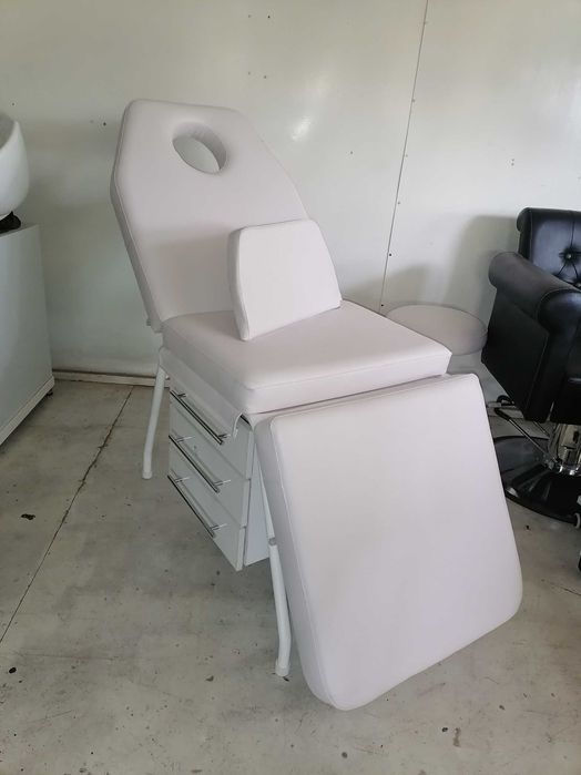 Кушетка для косметолога