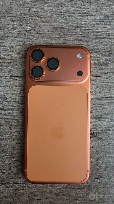 iPhone 17 Pro Max 256GB Cosmic Orange (Официальный)