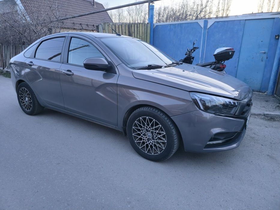 Lada Vesta люкс 1.6