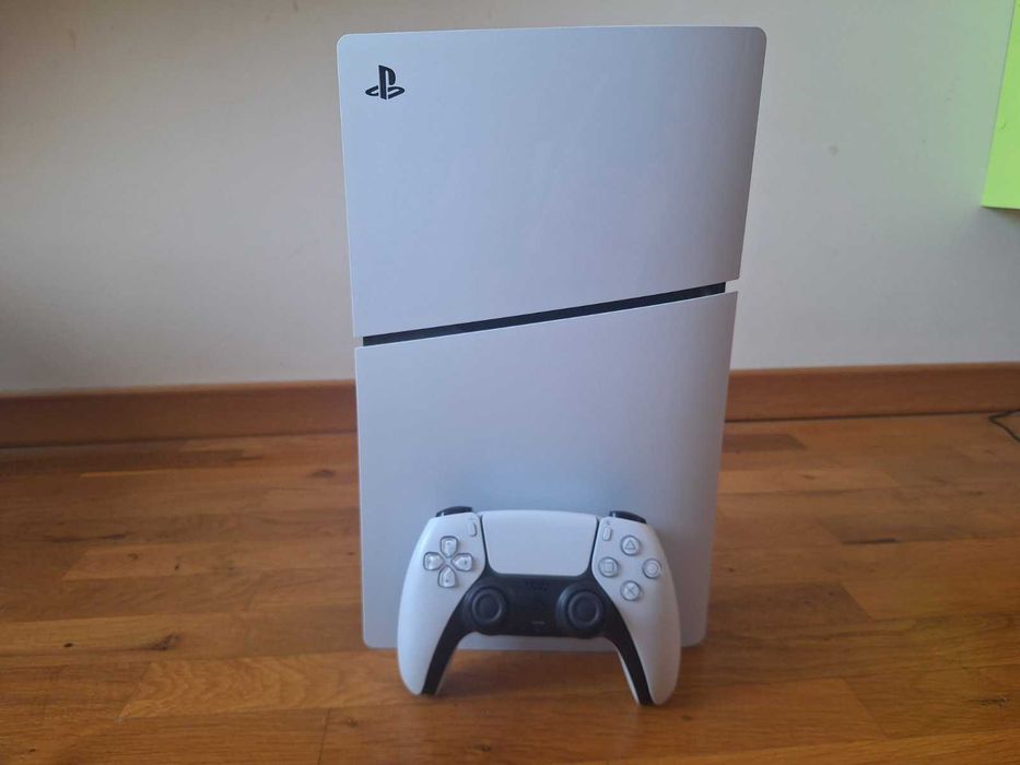 PlayStation 5 Slim disc edition 1TB + оригинален DualSense контролер + игра