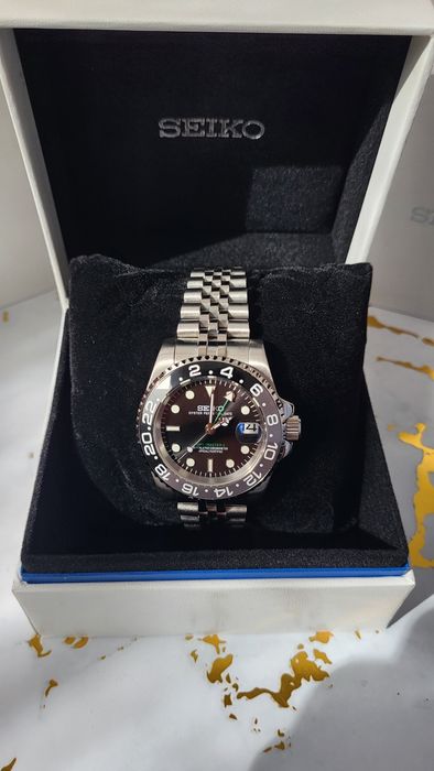 Seiko GMT Bruce Wayne