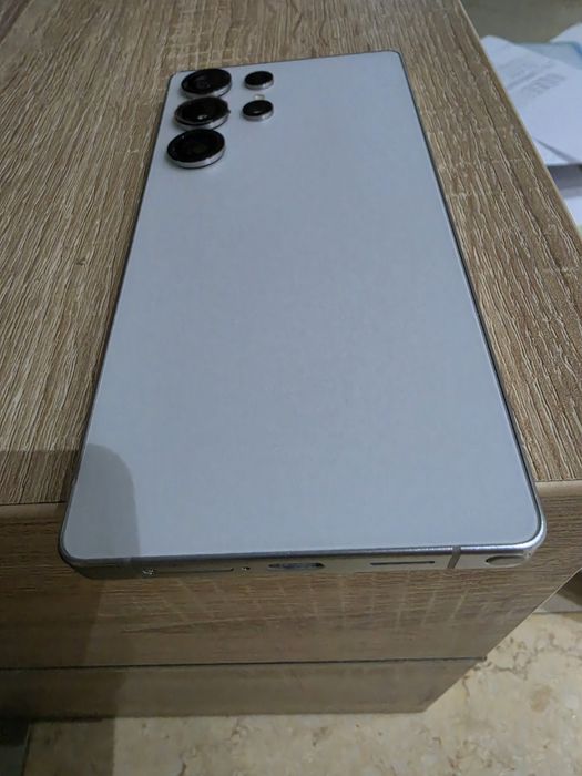 Telefon samsung S 25 ultra 512