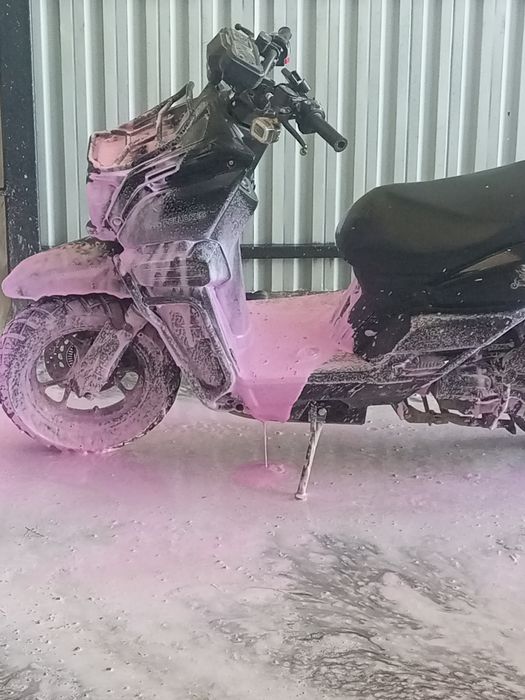 Srochni sotiladi Tank skuter 150 kubli mator moy yeyobdi oz oz