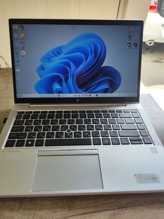 HP EliteBook 845 G8 SROCHNO