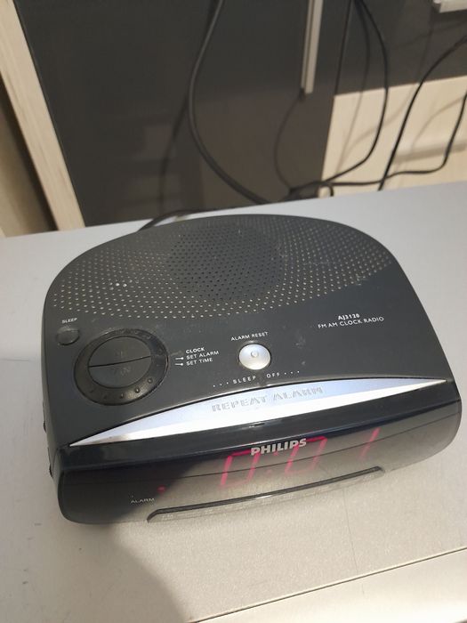 Aparat radio cu ceas și alarma PHILIPS