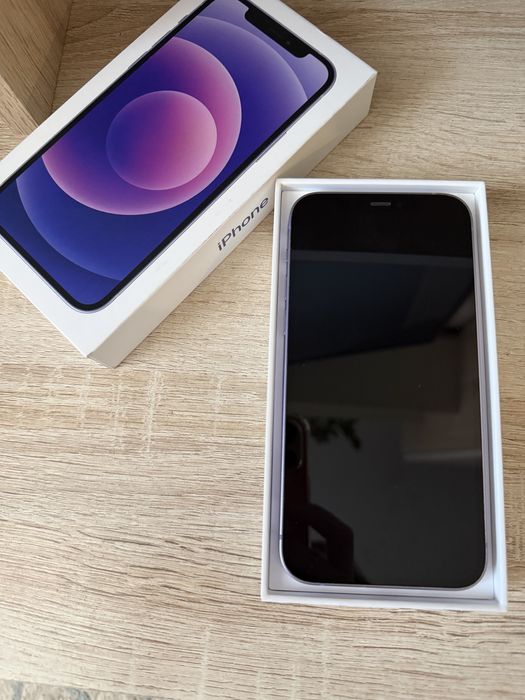 Продам IPhone 12 128гб