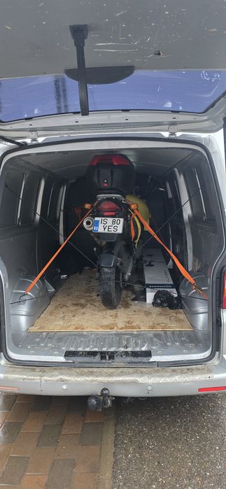 Ofer servicii de  transport marfă în Iași și județele apropiate