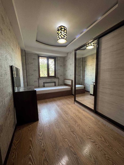 Сдается 4/4/12 Метро Космонавтов Айбек Жемчуг МВД Корзинка Ракат Баши