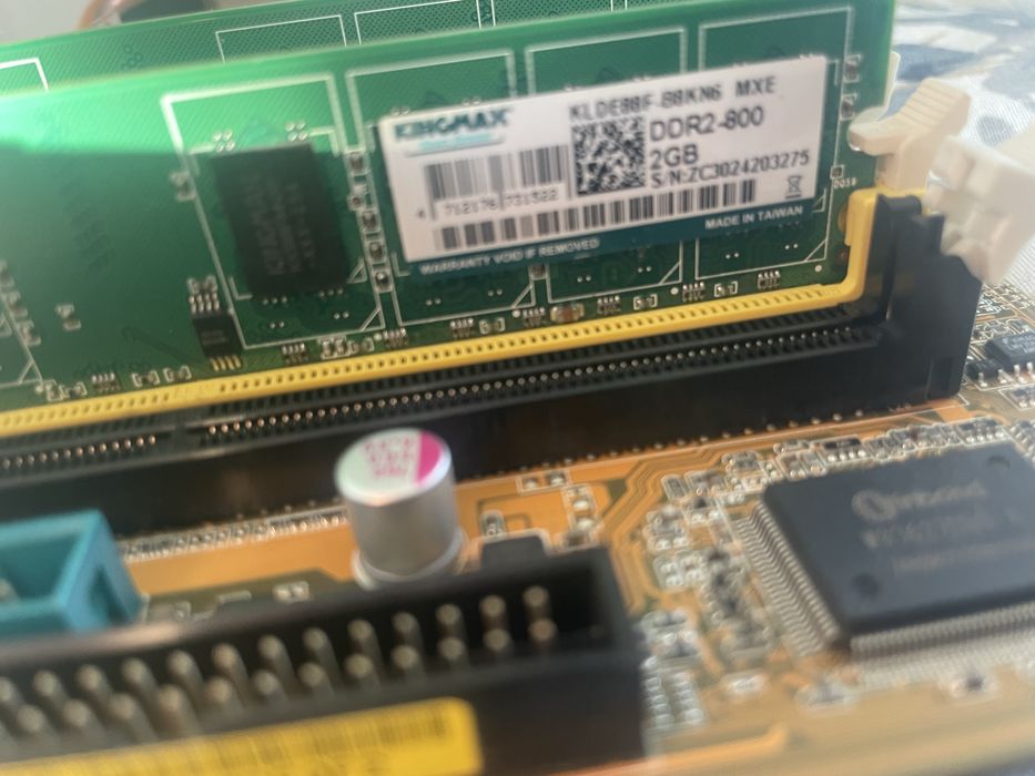 Kit placa de baza+procesor+ram