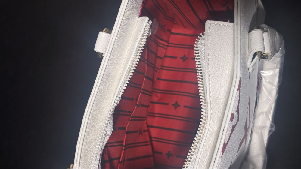 Geanta Louis Vuitton