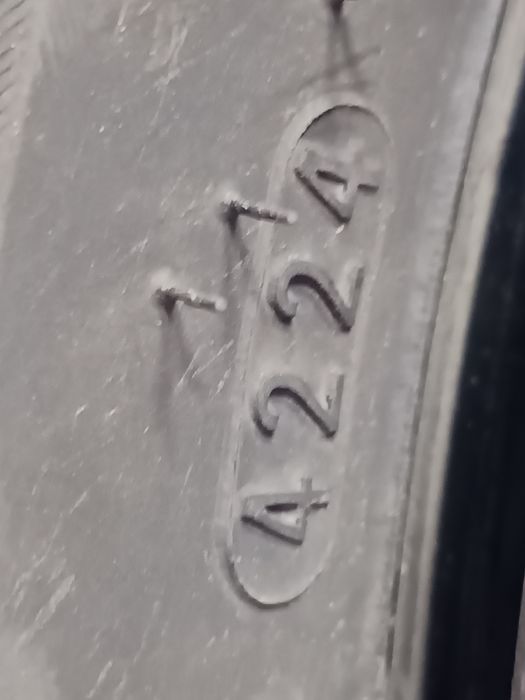 225/65/17 102V Kumho