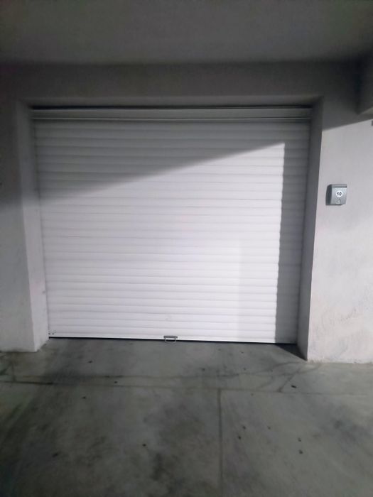 Продавам подземен ГАРАЖ!! КАЗАНЛЪК супер ЦЕНТЪР