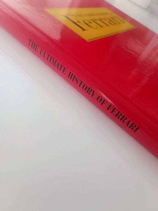Колекционерска книга Ferrari – The Ultimate History (Пълната история)
