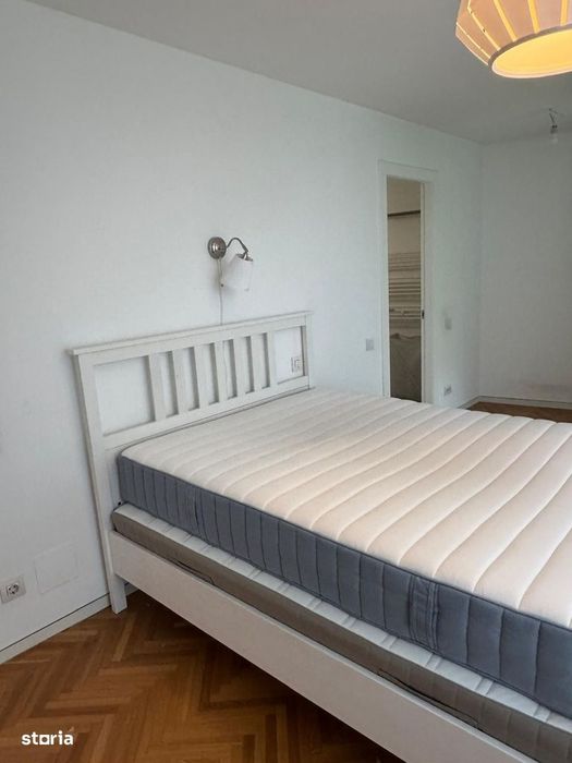 Apartament cu 3 camere langa piata Victoriei!