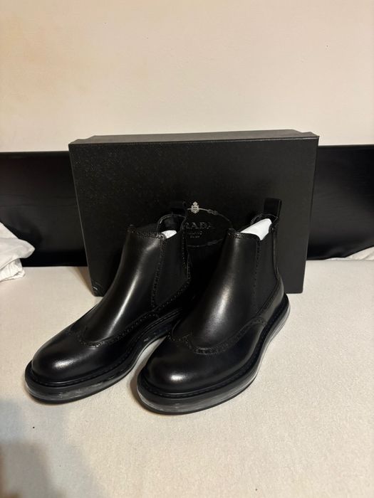 Ghete Prada , calitate premium , pe stoc , noi , 39