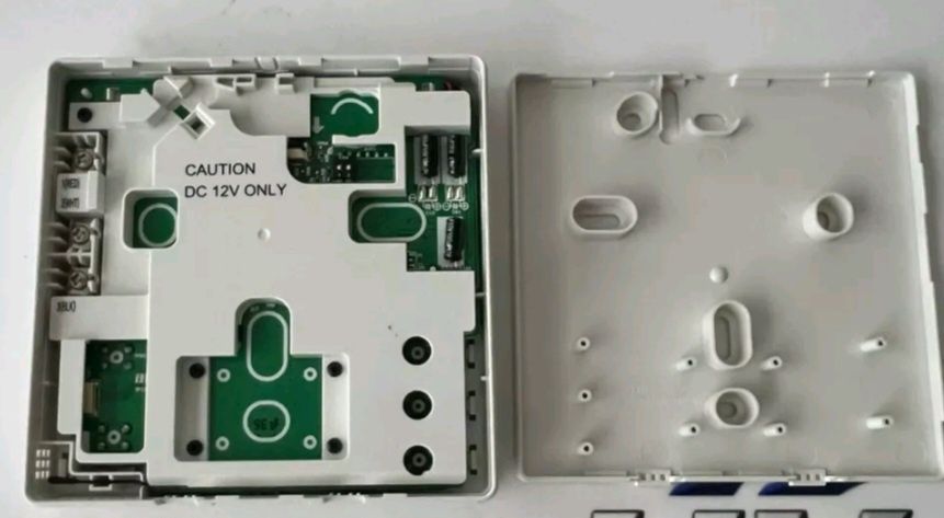 Telecomanda cu 3 fire FUJITSU (AR-WDC1E (UTY-RVNYM)