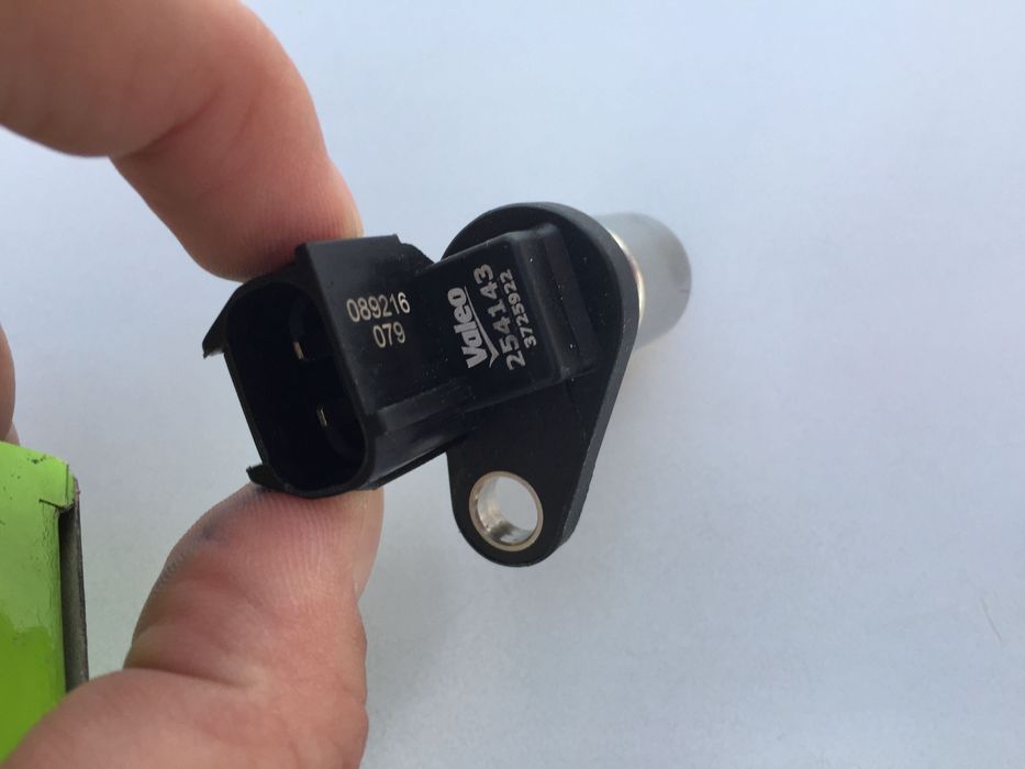 Датчик колянов вал за Тойота Рав4 дизел 2002 година