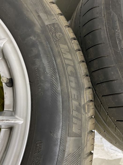 Оригинални джанти с гуми за Mercedes МЛ 166 ML w166 235/65/17