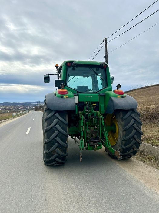 Tractor john deere 6520