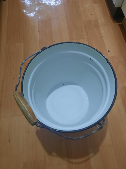 Ведро эмалированное