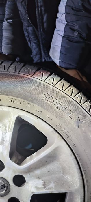 Продам всесезонную резину