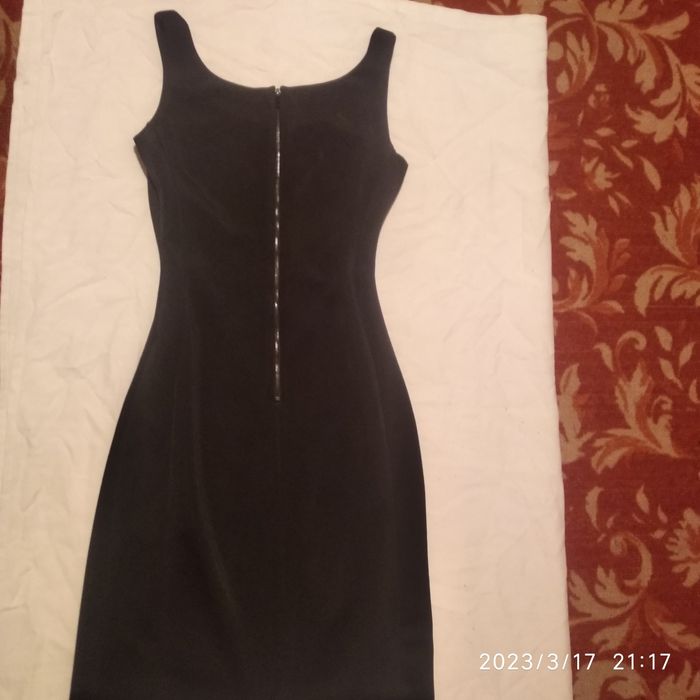 Платье фирма Mango