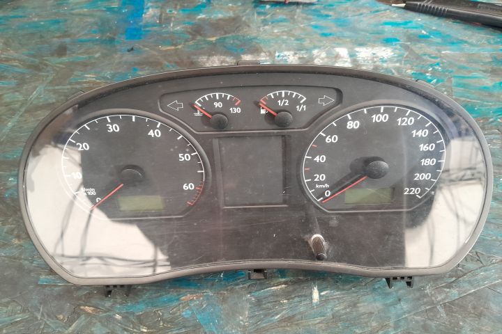 Ceasuri bord 6Q0920800P 6Q0920800P Volkswagen VW Polo a 4-a generatie
