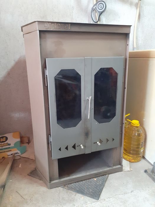 Камина с водна риза на дърва 19 киловата