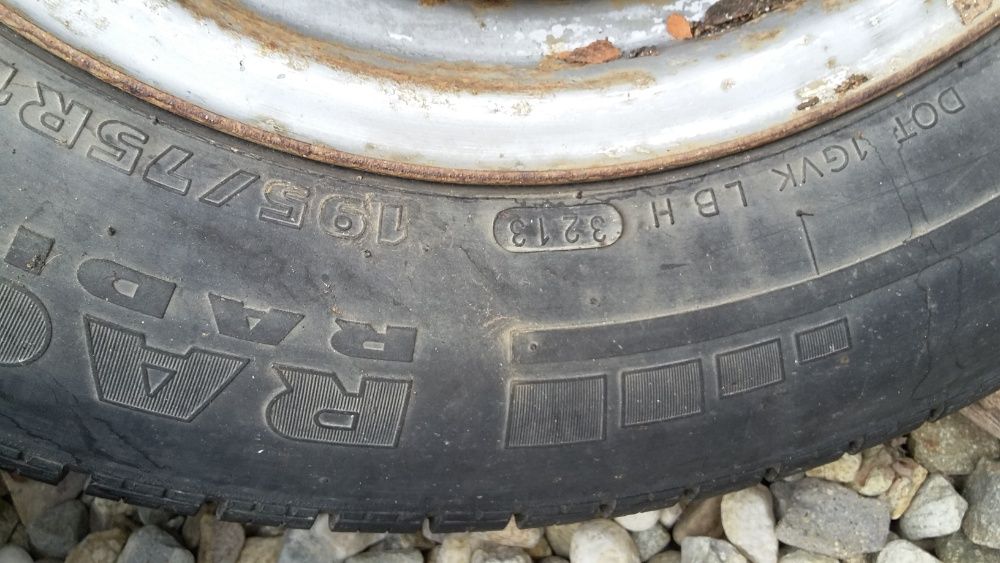 Vand roti Ford Tranzit echipate de VARA