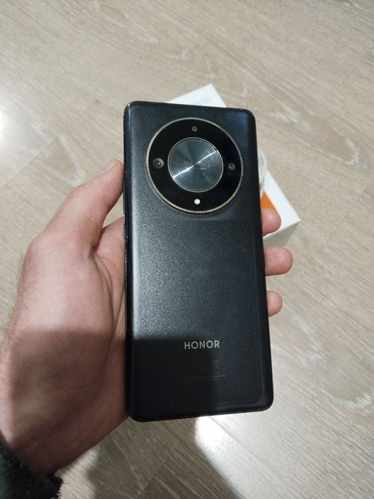 Honor X9b 8/256 с коробкой