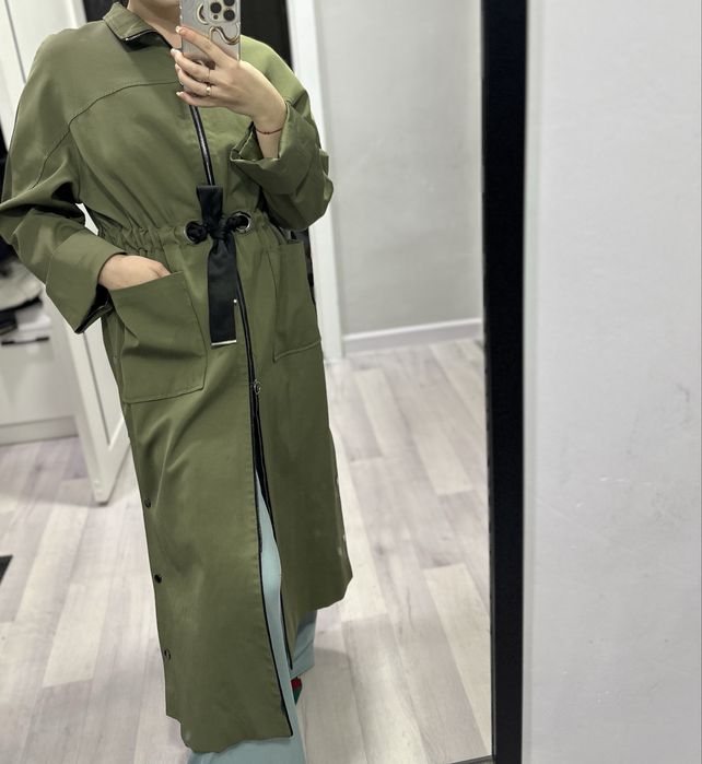 Плащ женский продам