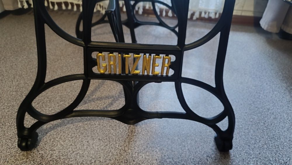Станина от швейной машинки Gritzner.