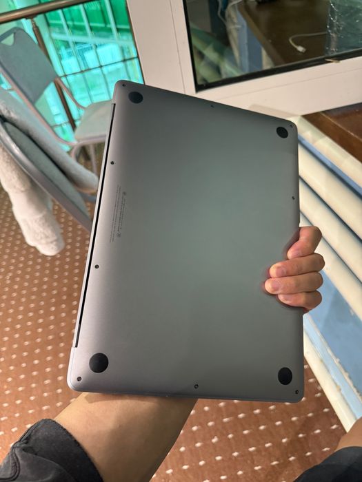 MacBook Air M1    8G 512gb