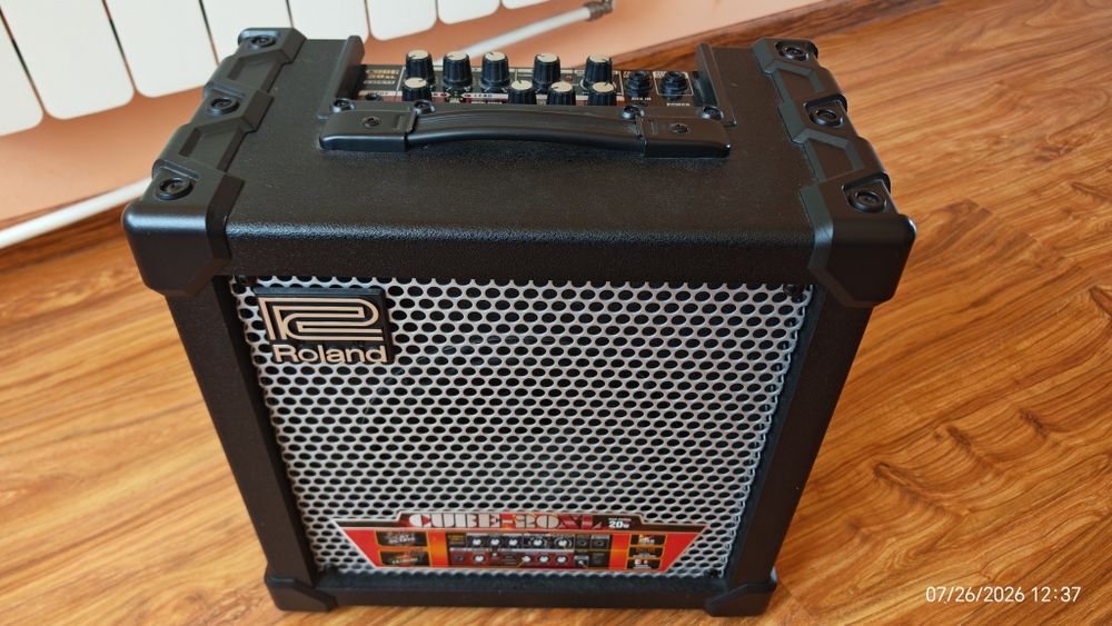 Усилвател за китара Roland cube 20XL