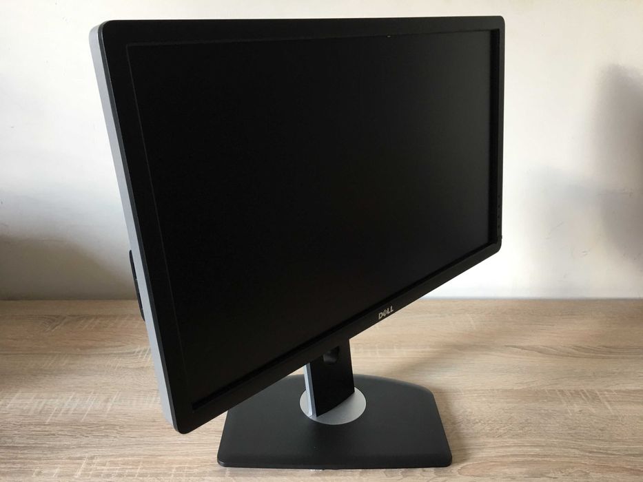 Монитор Dell UltraSharp U2312HM + Оригинален саундбар Dell AX510