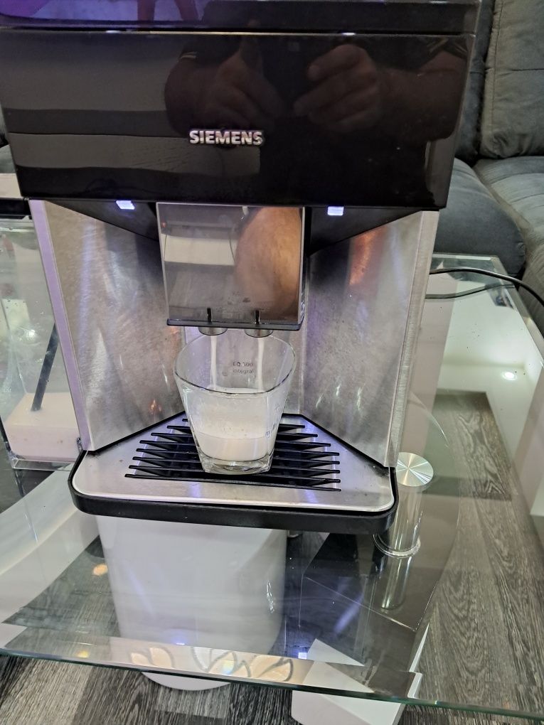 Siemens EQ.500 кафеавтомат гр. София Красна поляна 3 • OLX.bg