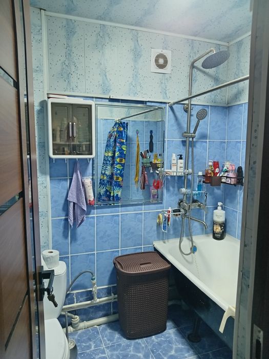 Продается 2 комнатная  квартира