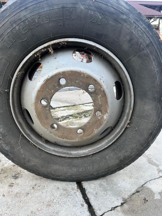Cauciucuri Pirelli 205/75 R 17.5  cu jante otel Vario/Atego/Eurocargo