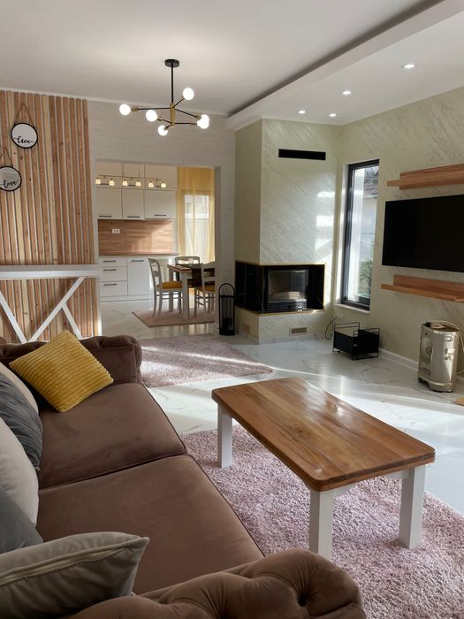 Casa moderna in zonă liniștită