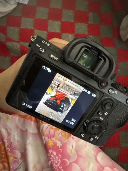 Проф камера Sony + обьектив сатылады