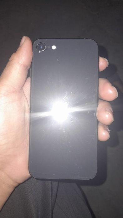 Apple se 128gb 83емкость