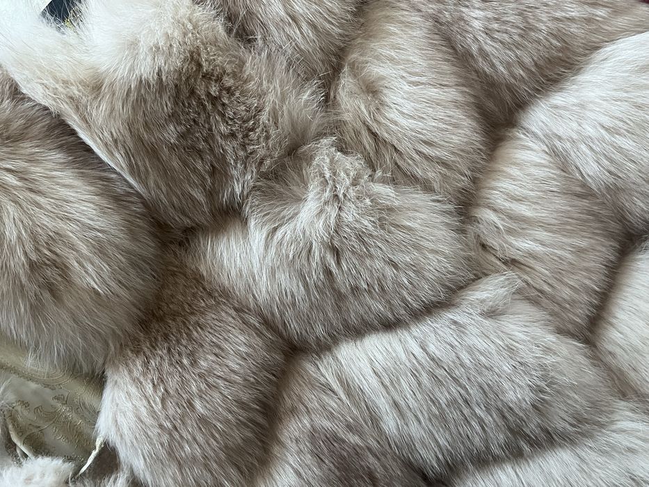 Шуба бежевого цвета