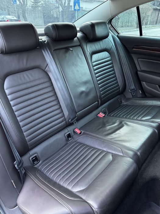 VW Passat B8 / 14.800€ / Higline 2.0 Bi-Tdi 4Motion