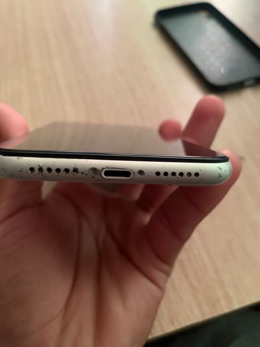 iphone XR в хорошем состоянии